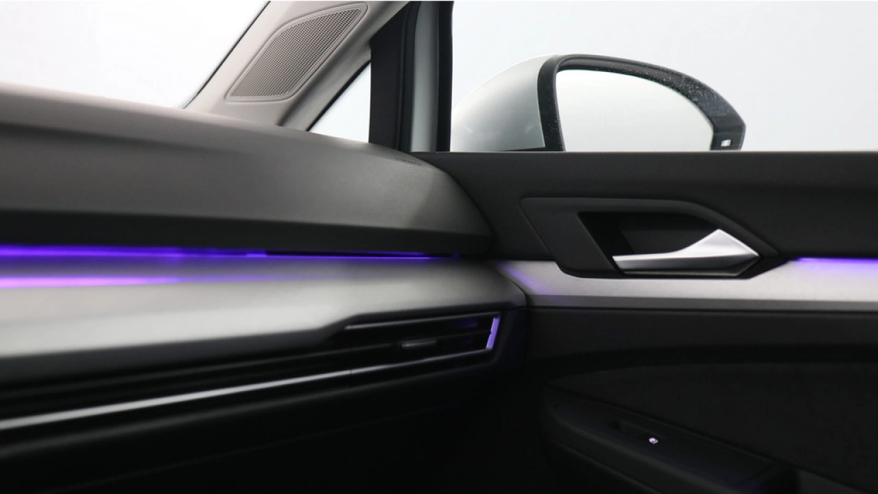 Volkswagen Golf 1.0 eTSI 110pk Life Business DSG