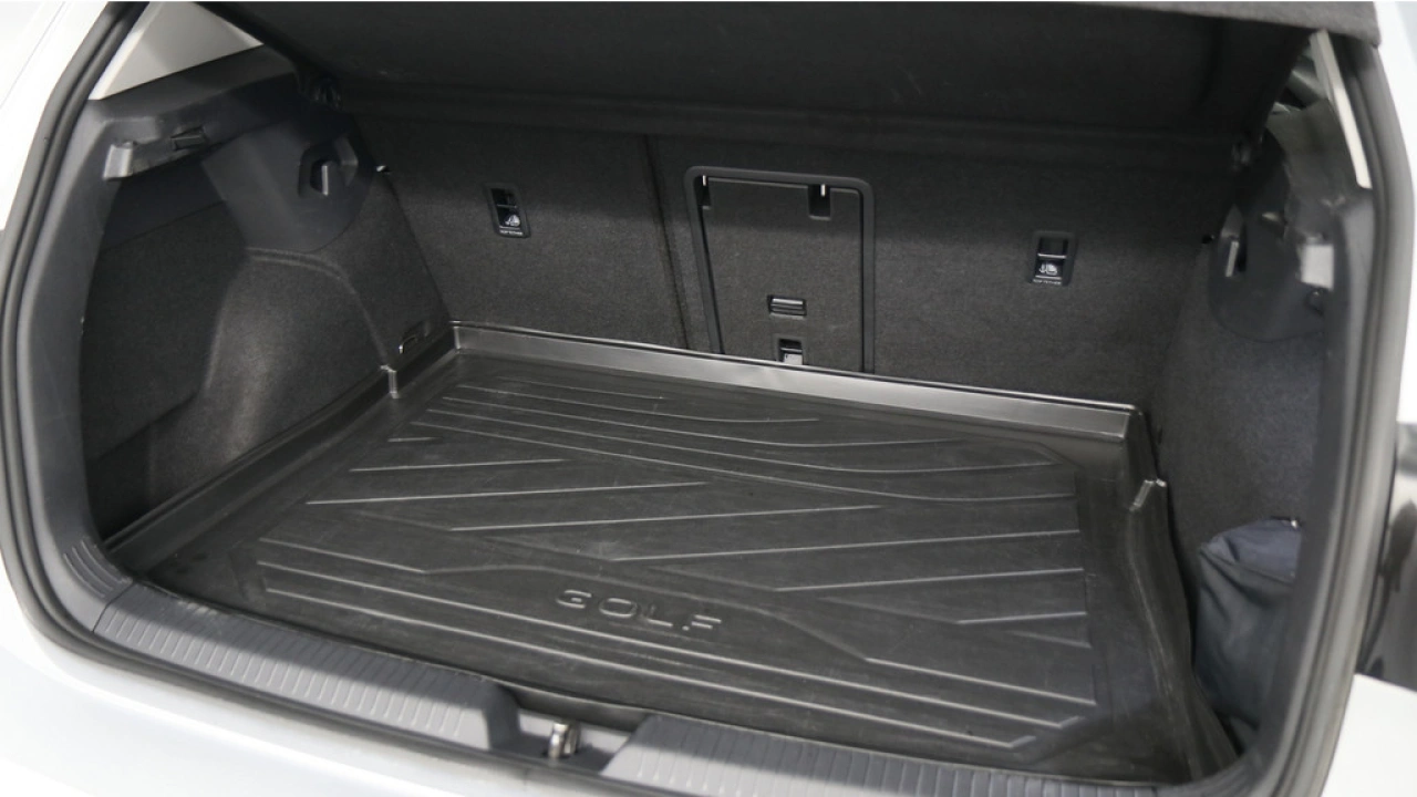 Volkswagen Golf 1.0 eTSI 110pk Life Business DSG