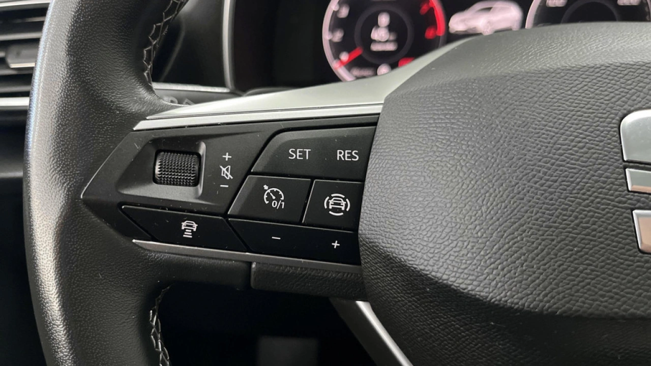 SEAT Leon 1.0 eTSI Style Business Intense