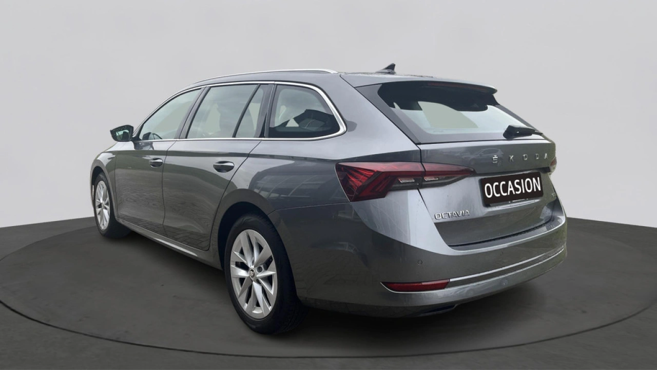 Škoda Octavia Combi 1.5 e-TSI Business Edition