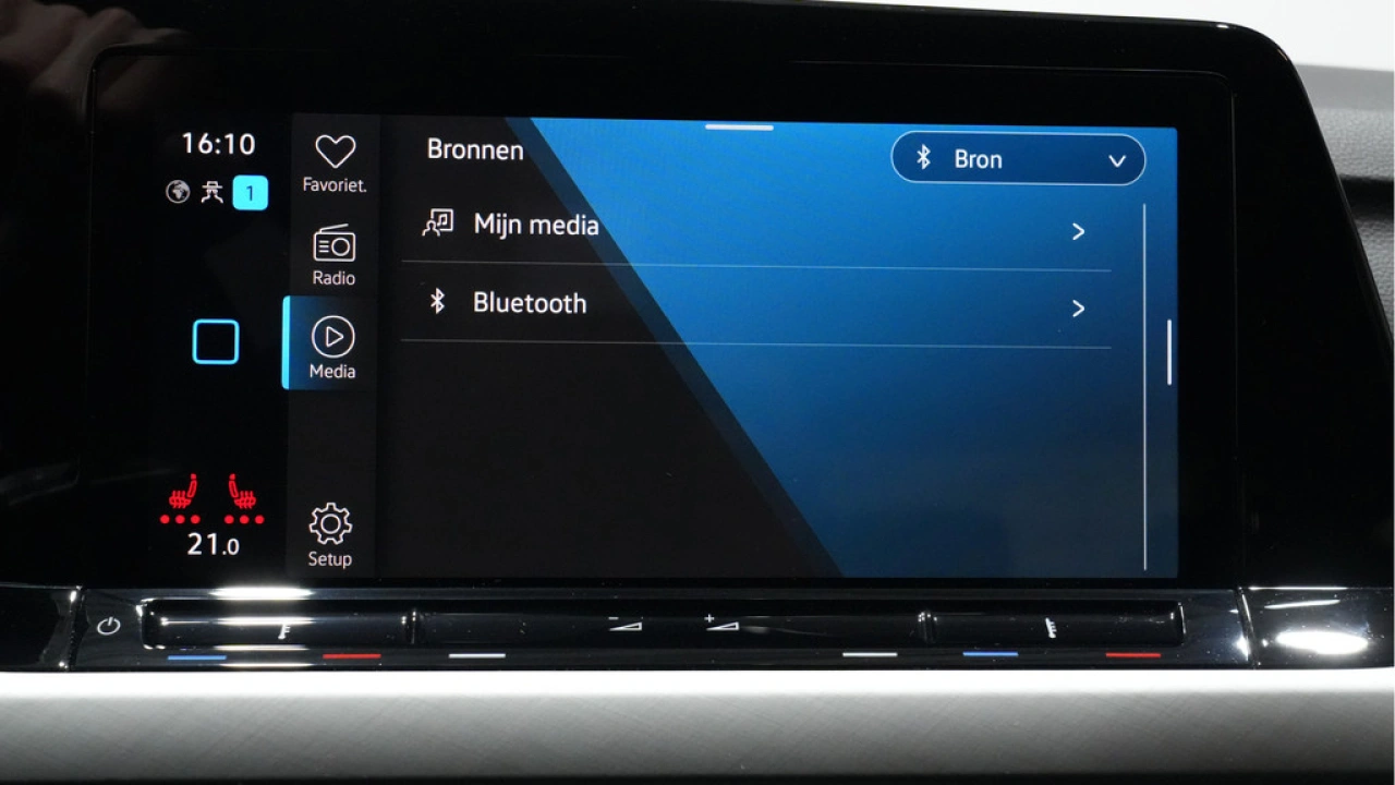 Volkswagen Golf 1.0 eTSI 110pk DSG Life Business