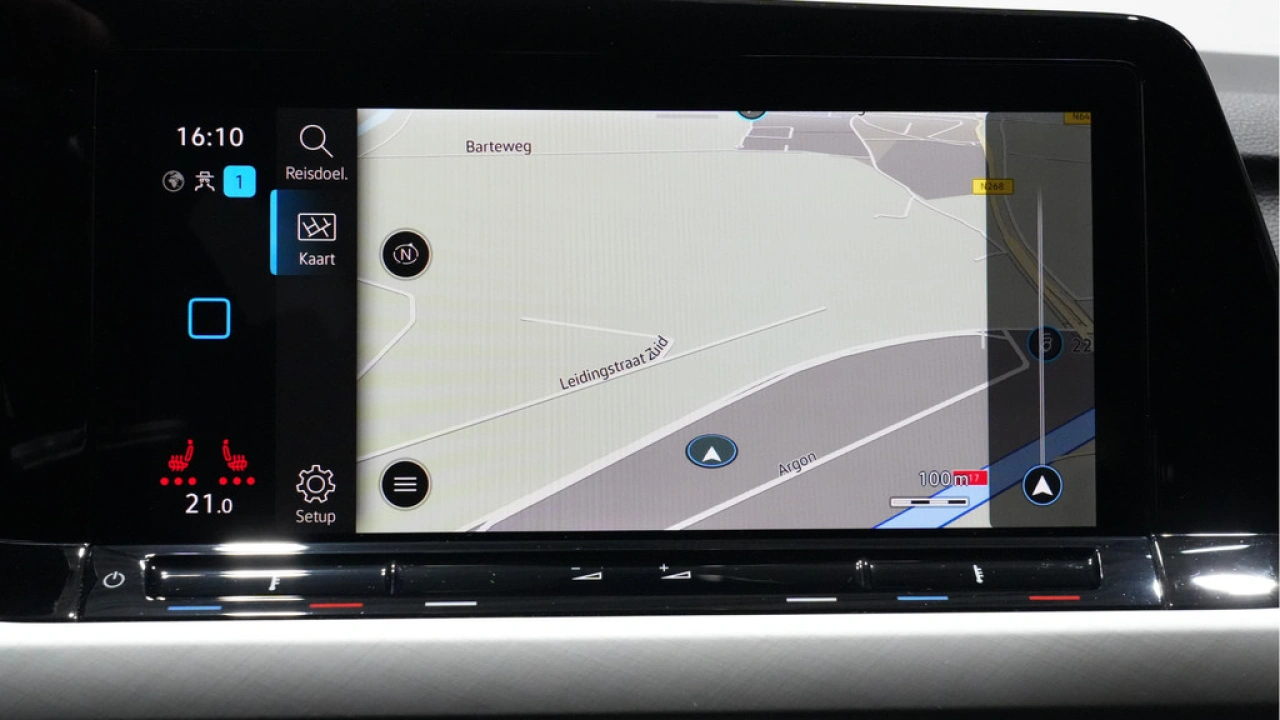 Volkswagen Golf 1.0 eTSI 110pk DSG Life Business