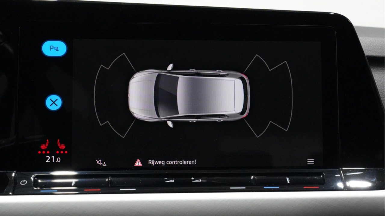 Volkswagen Golf 1.0 eTSI 110pk DSG Life Business