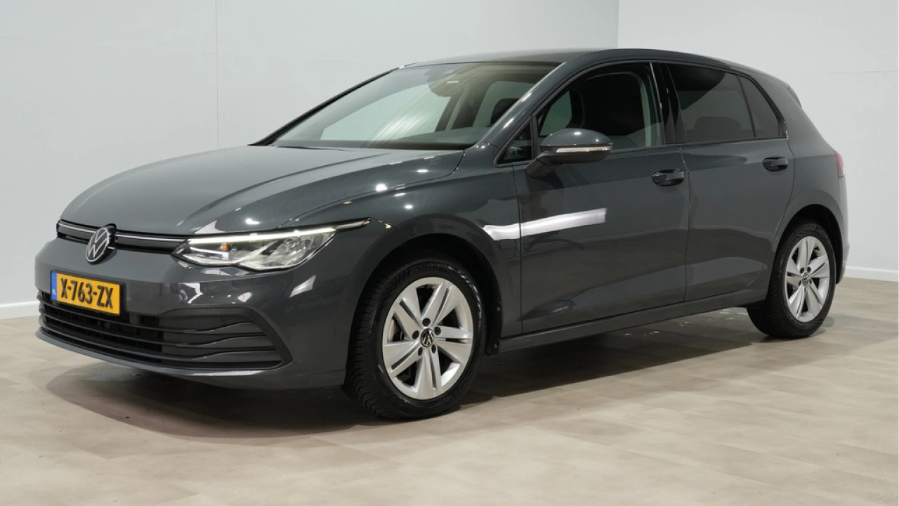 Volkswagen Golf 1.0 eTSI 110pk DSG Life Business