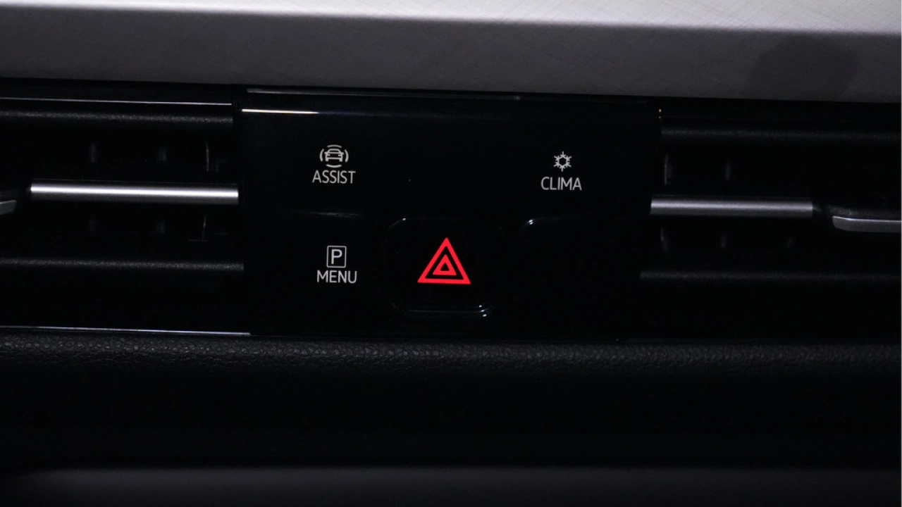 Volkswagen Golf 1.0 eTSI 110pk DSG Life Business