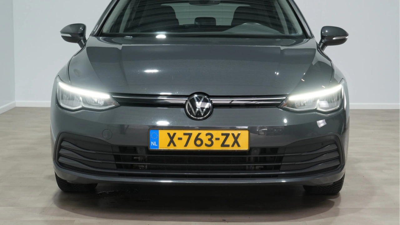 Volkswagen Golf 1.0 eTSI 110pk DSG Life Business