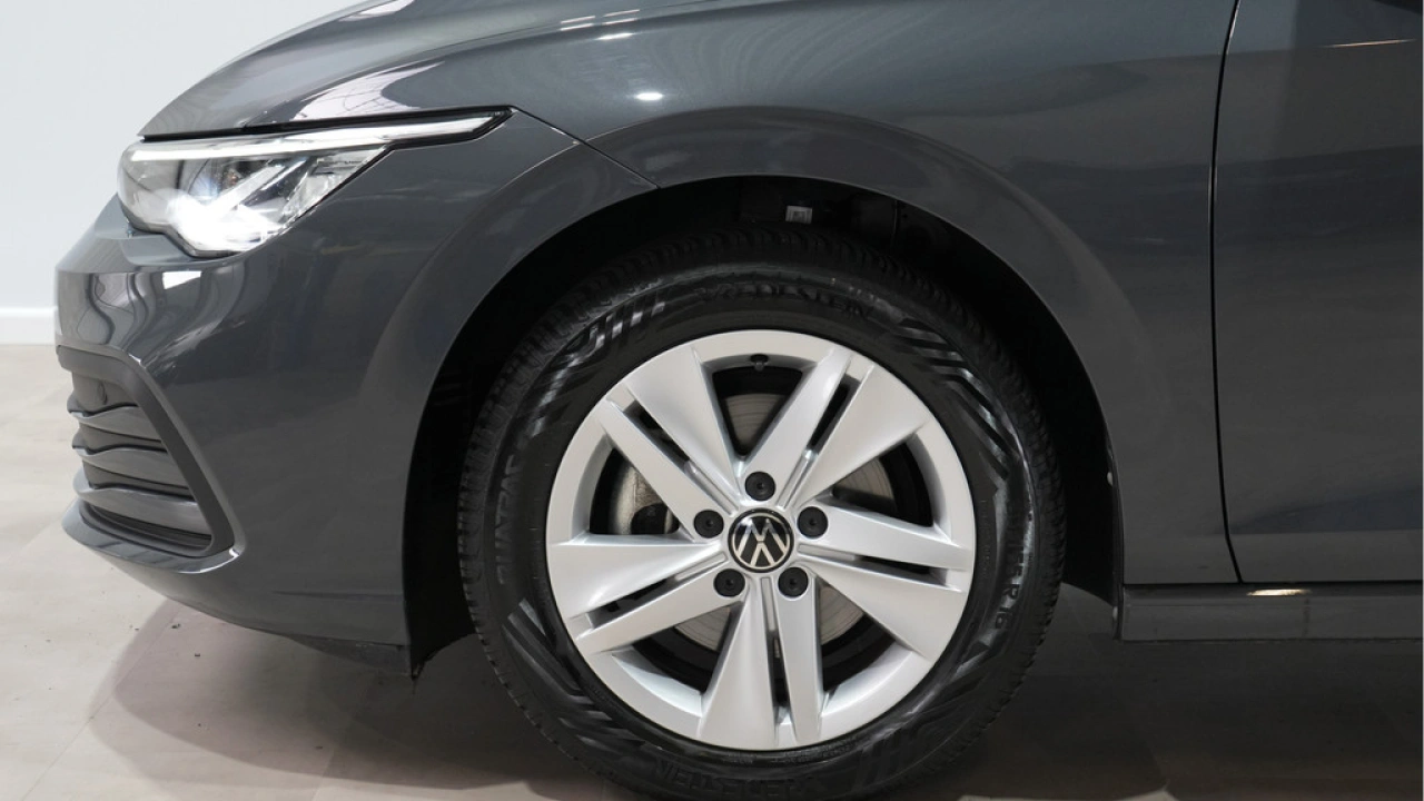 Volkswagen Golf 1.0 eTSI 110pk DSG Life Business