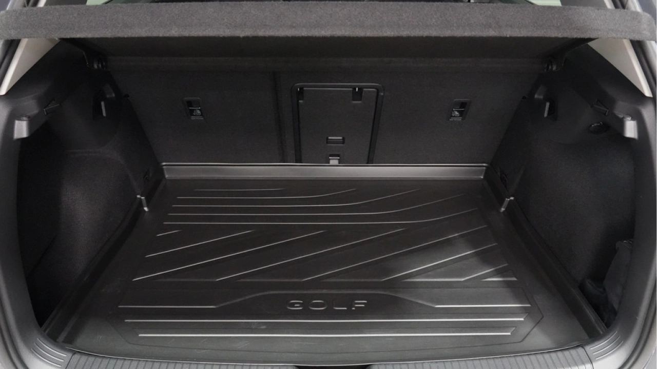 Volkswagen Golf 1.0 eTSI 110pk DSG Life Business