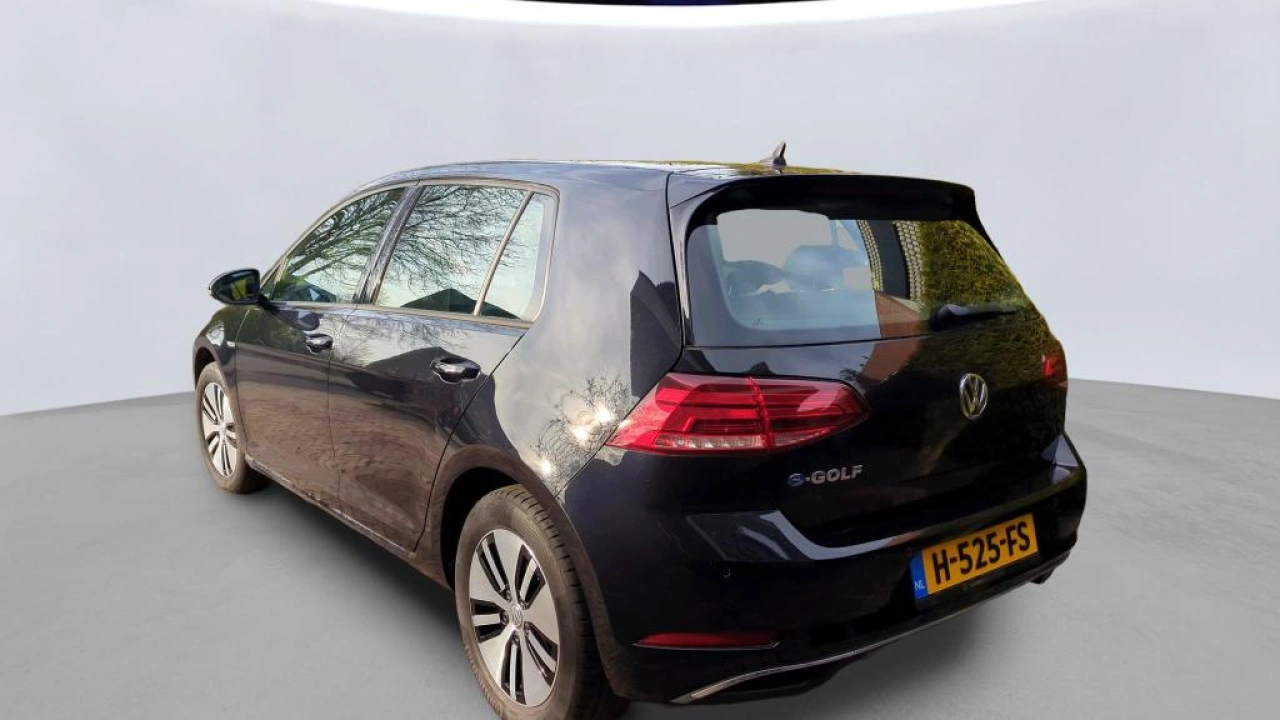 Volkswagen e-Golf E-DITION | 49.000 KM! | Binnenkort beschikbaar |