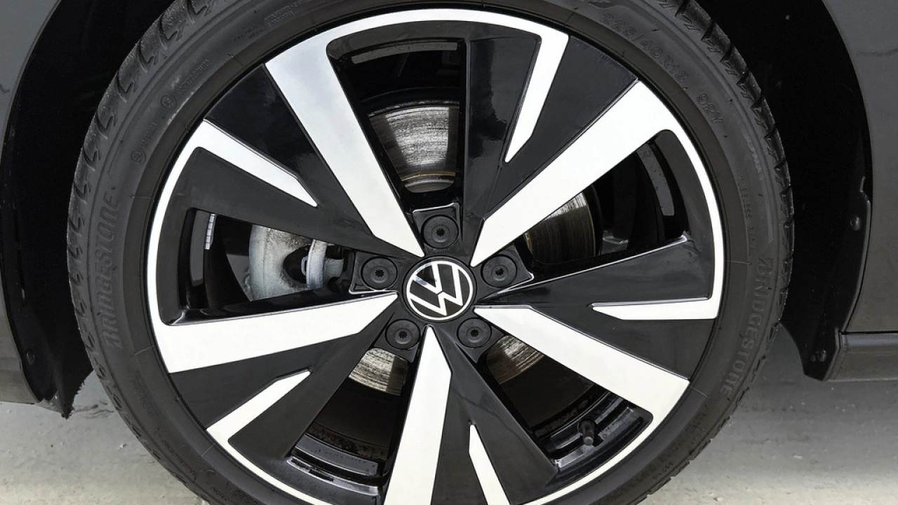 Volkswagen Golf PHEV 1.5 eHybrid 204pk DSG Life-Edition