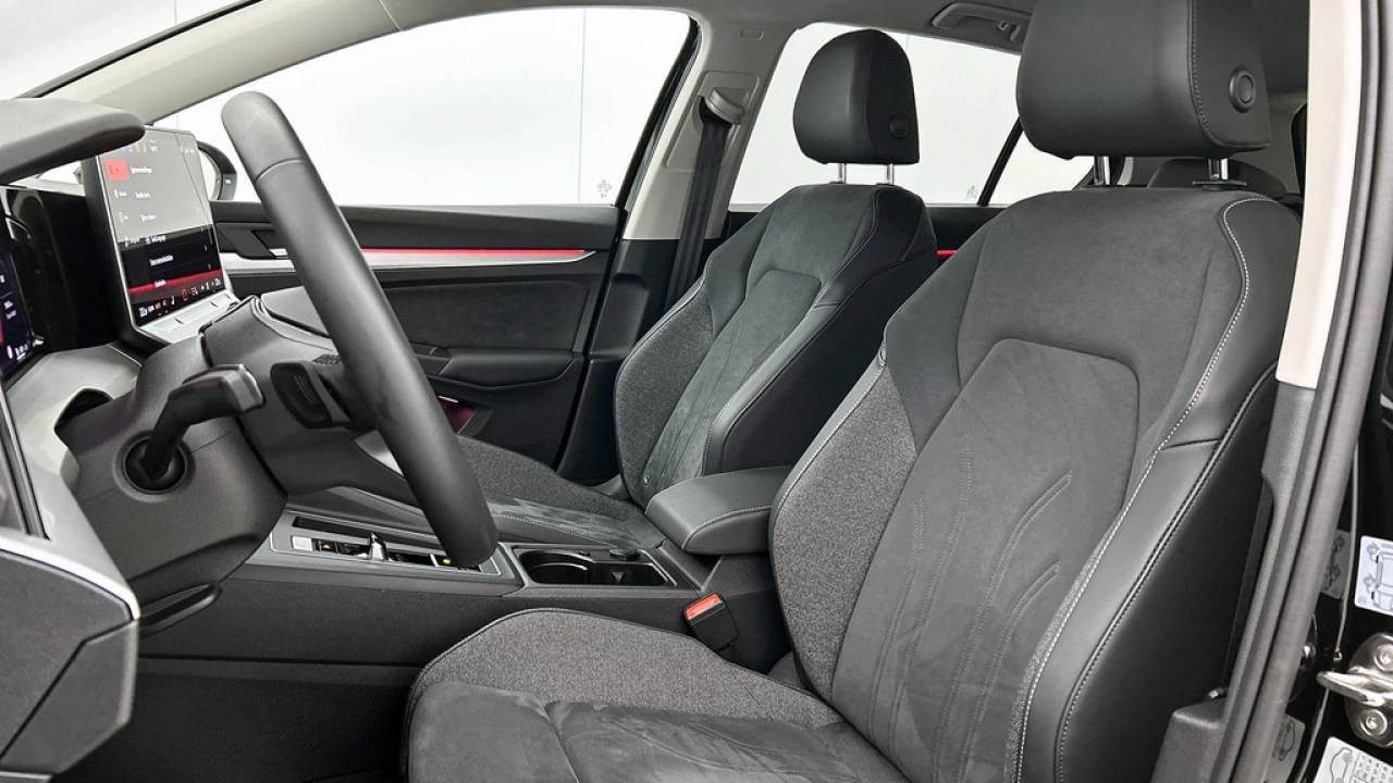 Volkswagen Golf PHEV 1.5 eHybrid 204pk DSG Life-Edition