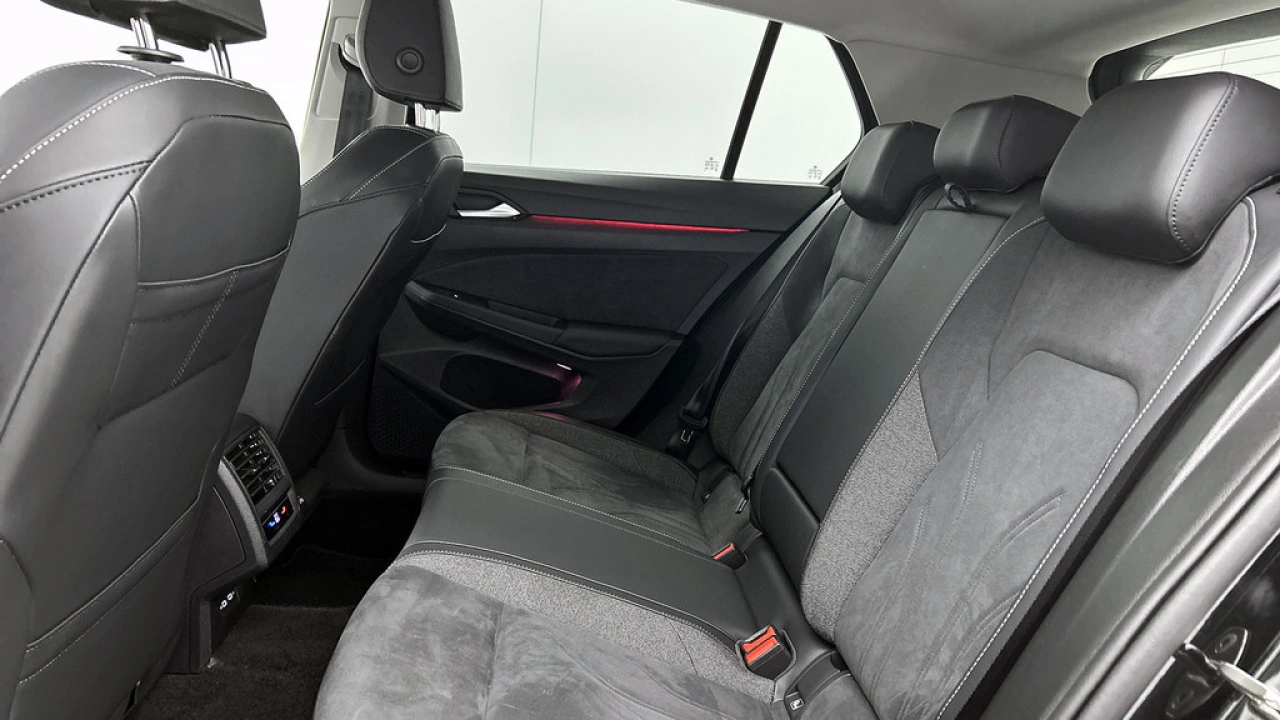 Volkswagen Golf PHEV 1.5 eHybrid 204pk DSG Life-Edition