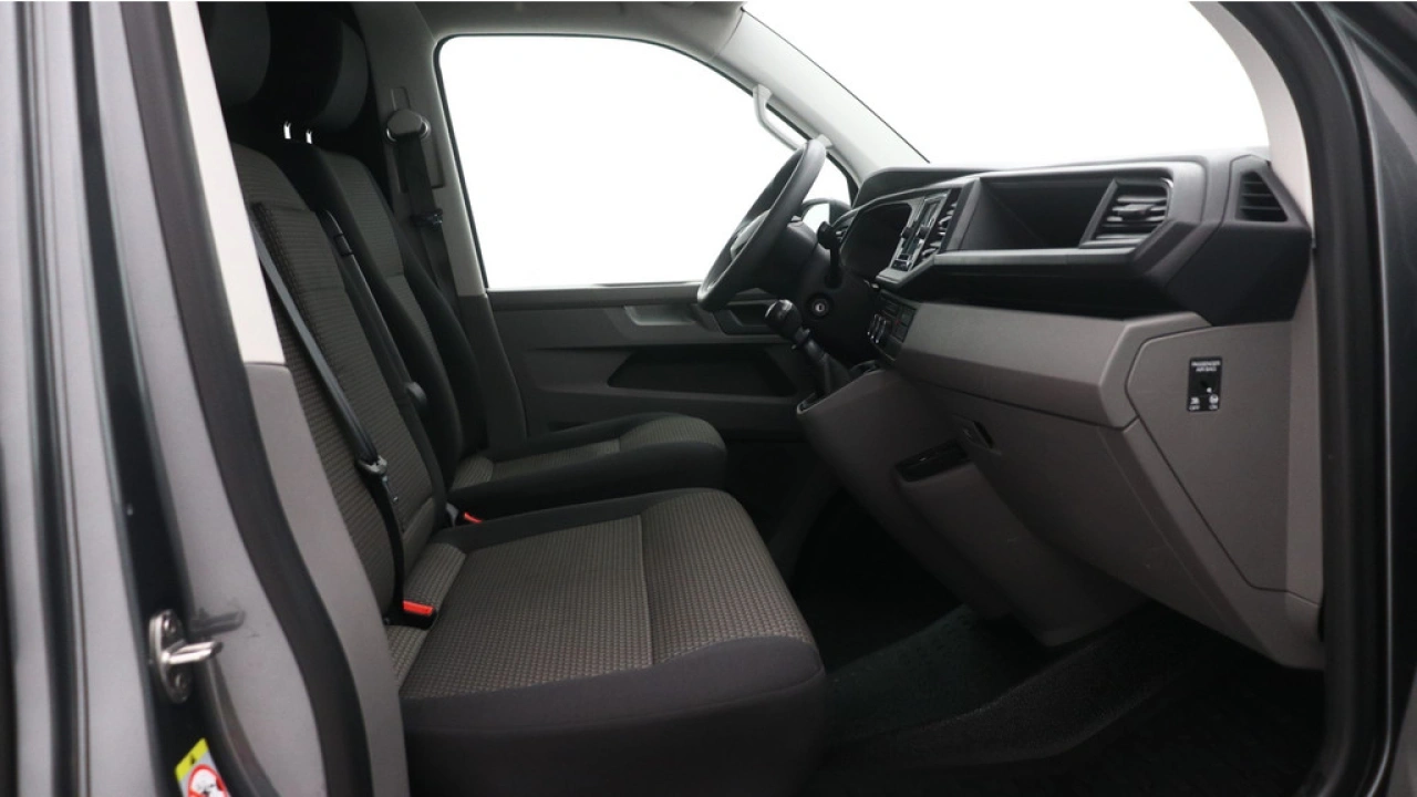 VW Bedrijfswagens Transporter L2H1 2.0 TDI 110pk Comfortline