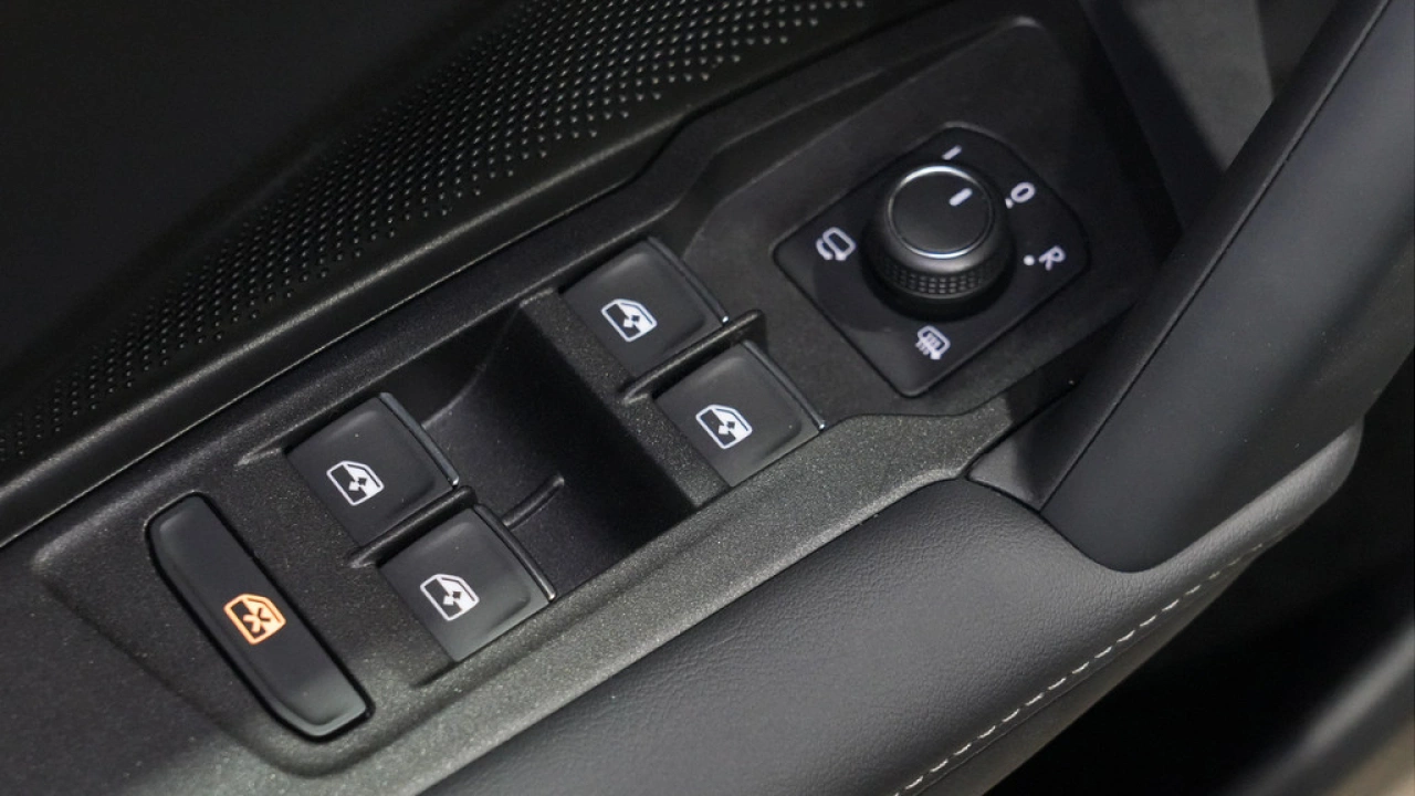 Volkswagen Tiguan 1.5 eHybrid R-Line Business