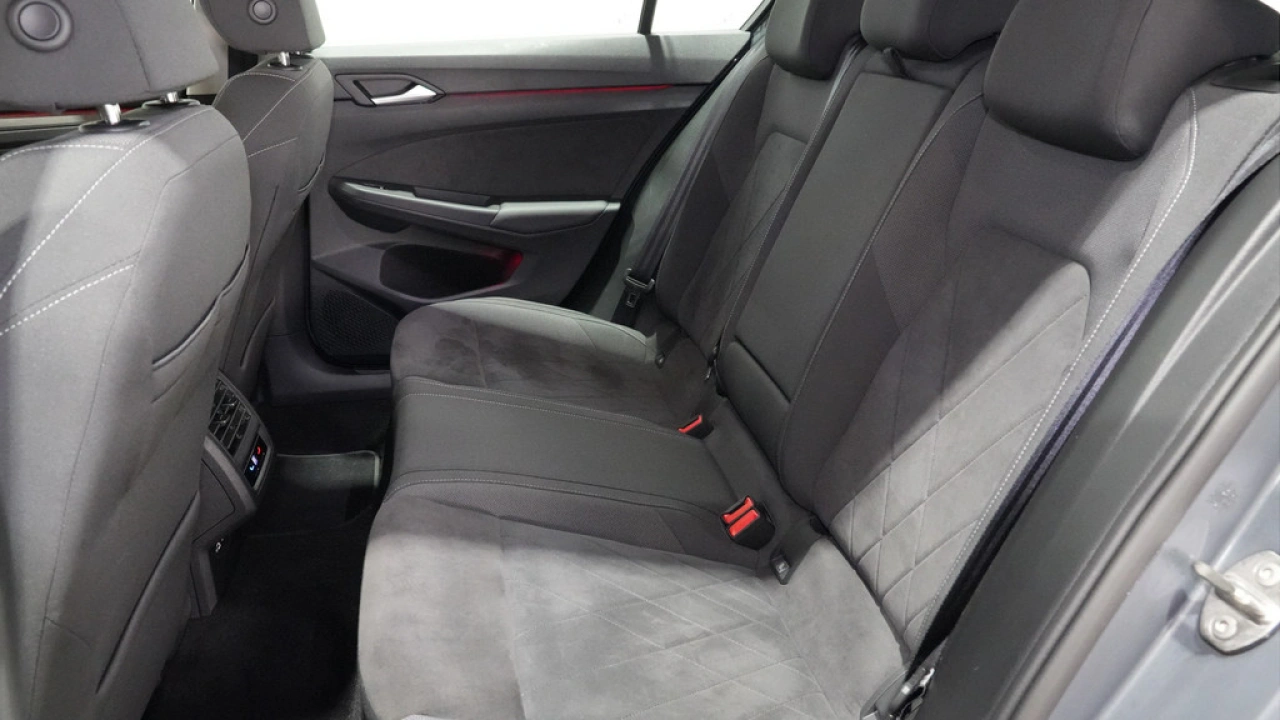 Volkswagen Golf 1.4 eHybrid 204pk Style