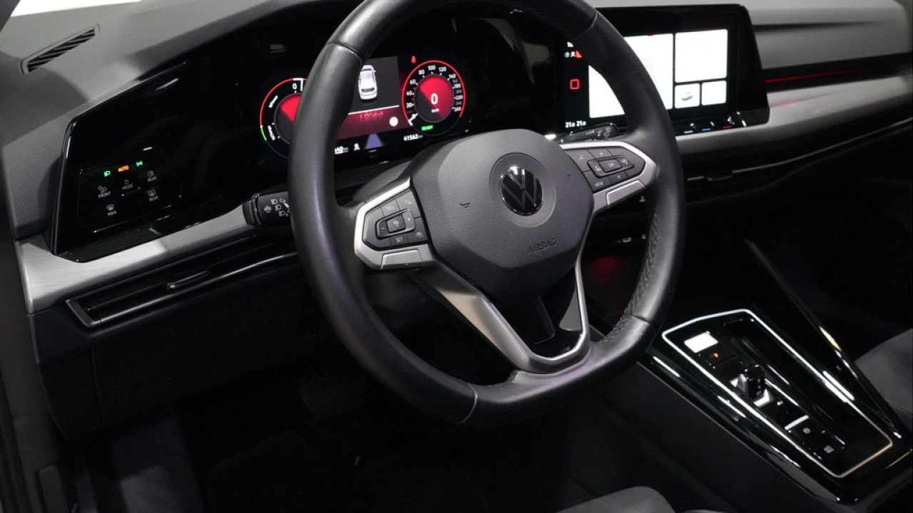 Volkswagen Golf 1.4 eHybrid 204pk Style