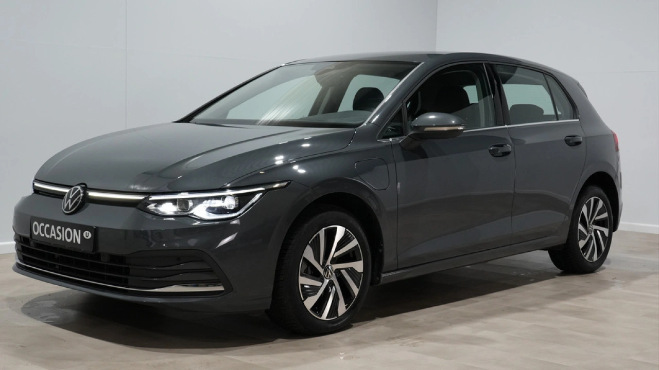 Volkswagen Golf 1.4 eHybrid 204pk Style