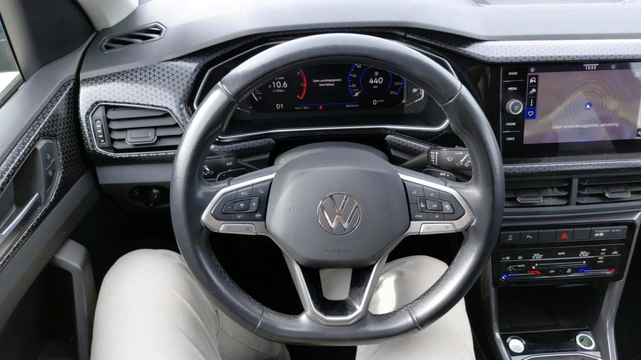 Volkswagen T-Cross 1.0 TSI Automaat Style | Multimedia | Camera | LED |