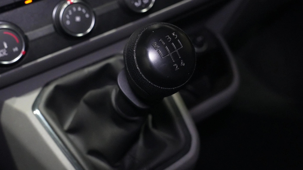 VW Bedrijfswagens Transporter 2.0 TDI 110pk L1H1 Dubbele Cabine DC