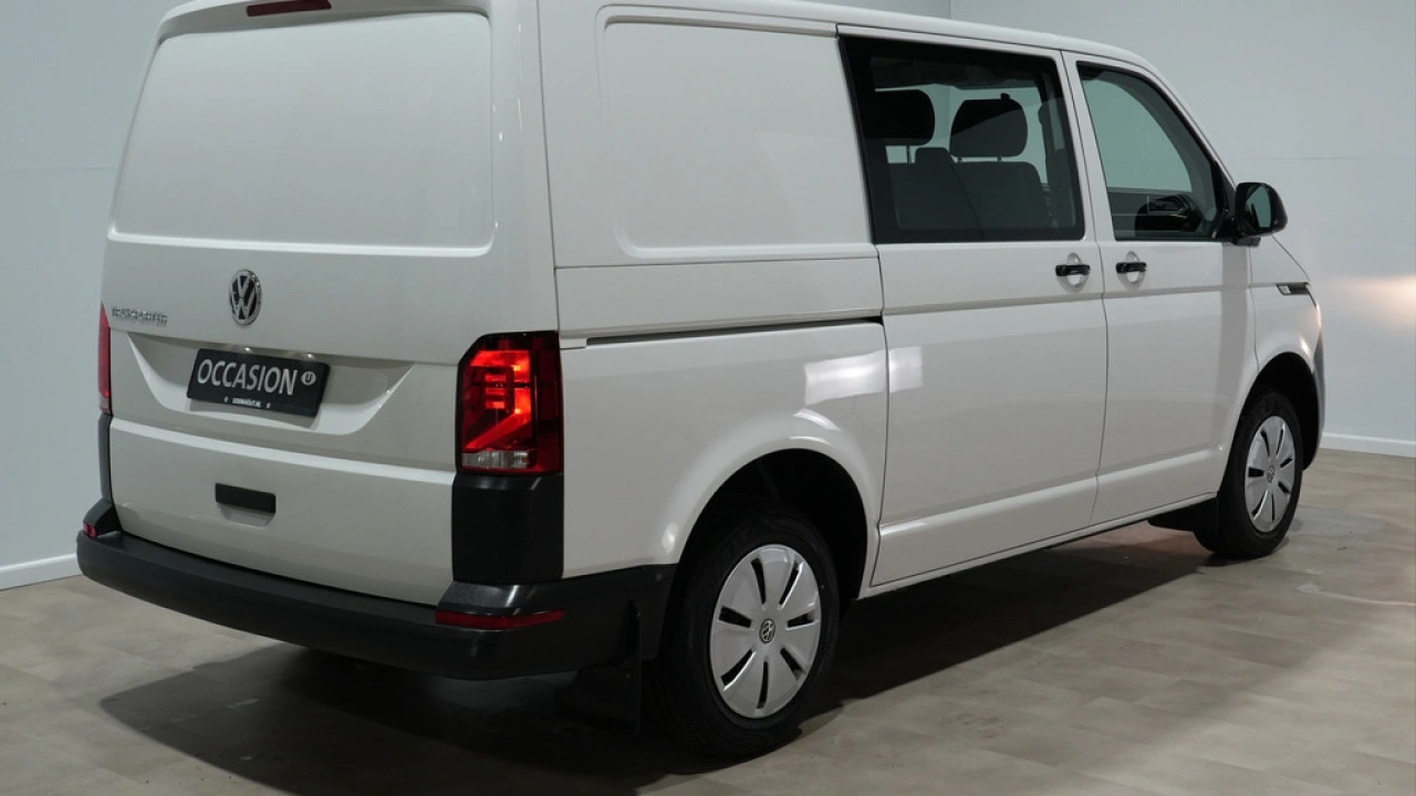 VW Bedrijfswagens Transporter 2.0 TDI 110pk L1H1 Dubbele Cabine DC