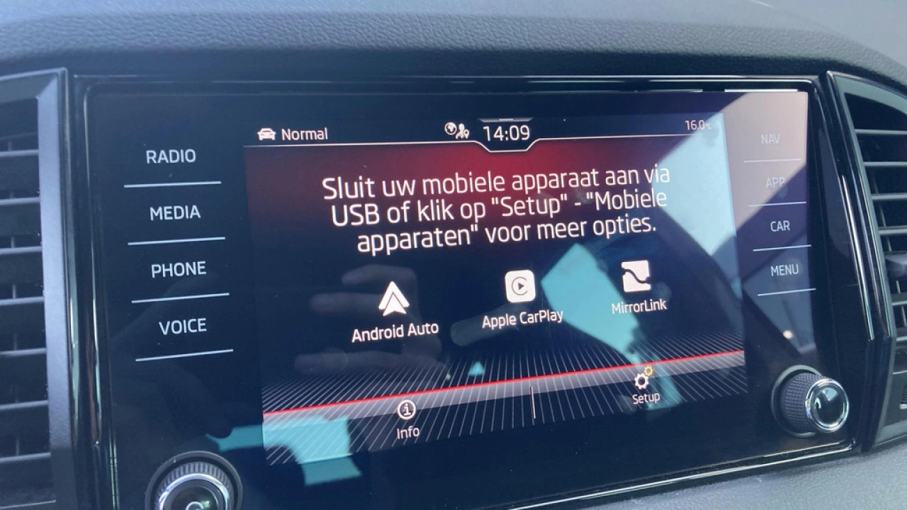 Škoda Karoq 1.5 TSI ACT 150pk DSG Sportline Business