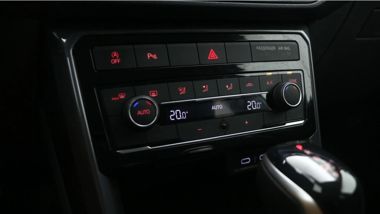 Volkswagen T-Cross 1.0 TSI 110pk DSG Style Navigatie