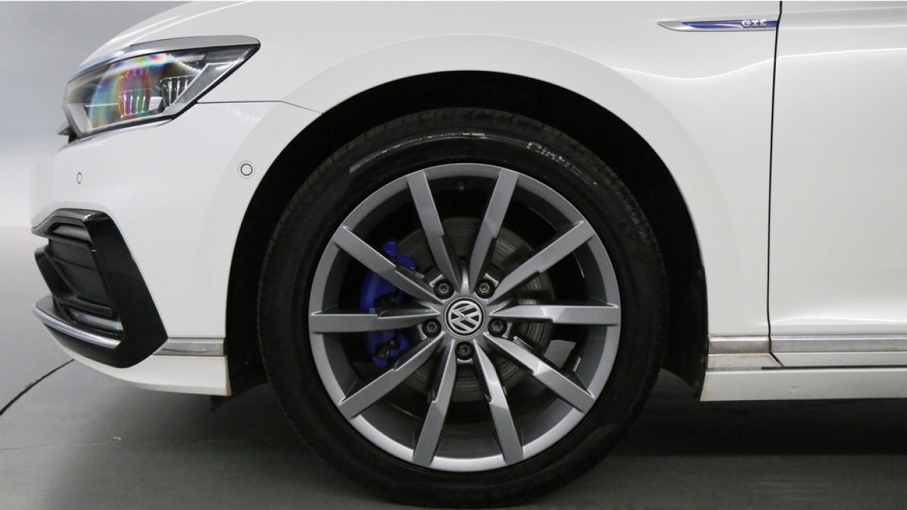 Volkswagen Passat Variant GTE 1.4 TSI eHybrid 218pk PHEV Business