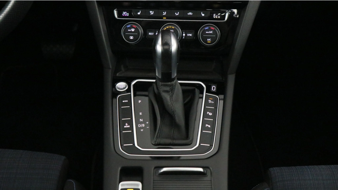 Volkswagen Passat Variant GTE 1.4 TSI eHybrid 218pk PHEV Business