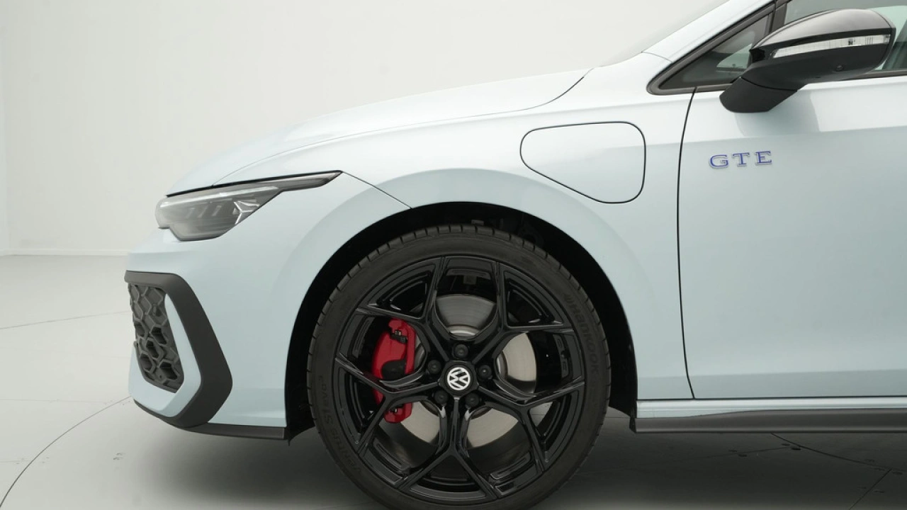 Volkswagen Golf GTE 1.5 TSI eHybrid 272pk DSG Panoramadak