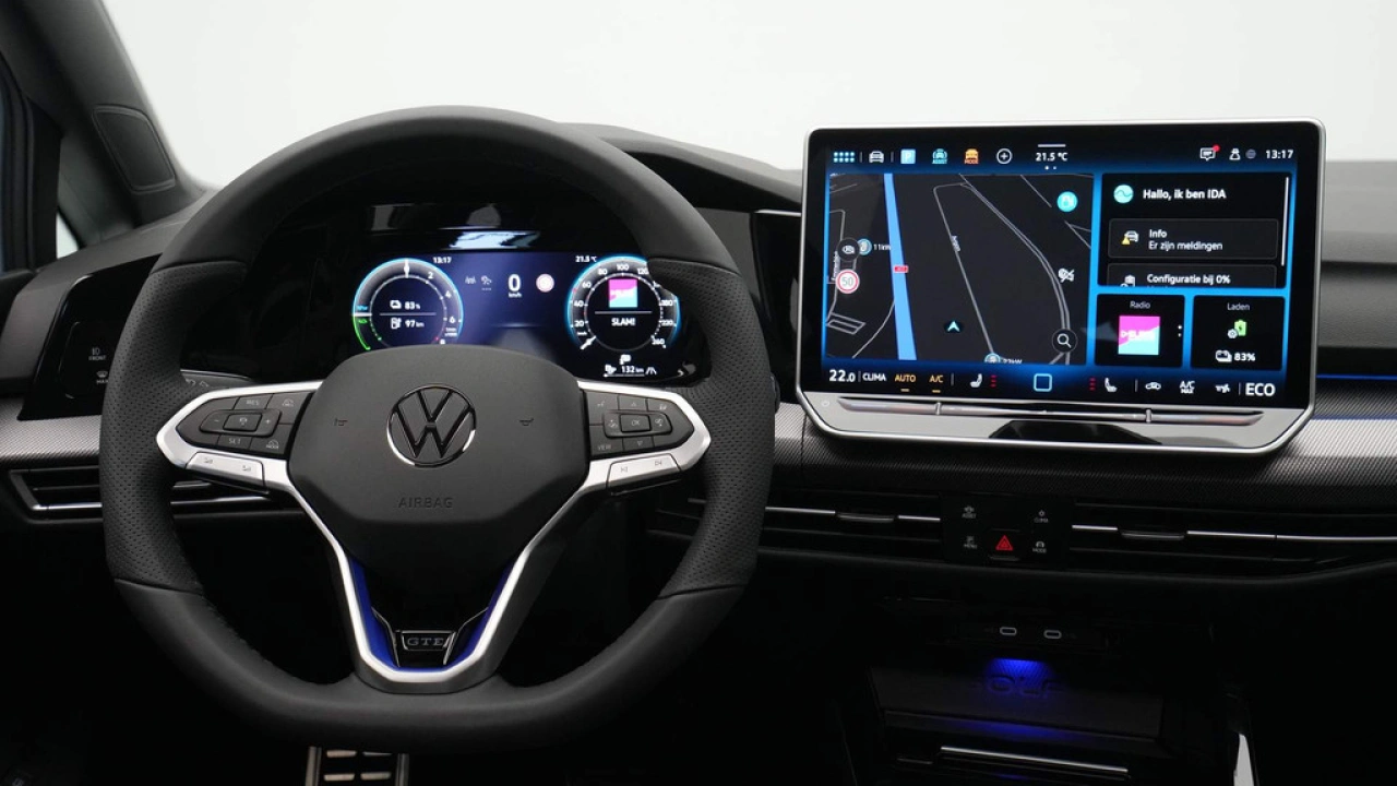 Volkswagen Golf GTE 1.5 TSI eHybrid 272pk DSG Panoramadak