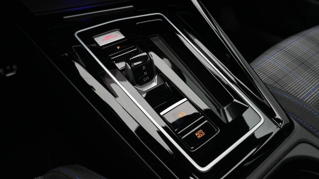 Volkswagen Golf GTE 1.5 TSI eHybrid 272pk DSG Panoramadak