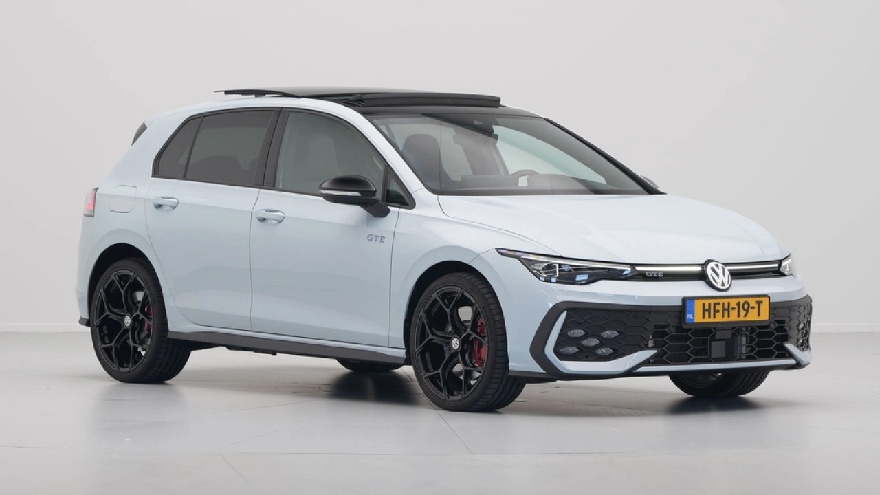 Volkswagen Golf GTE 1.5 TSI eHybrid 272pk DSG Panoramadak