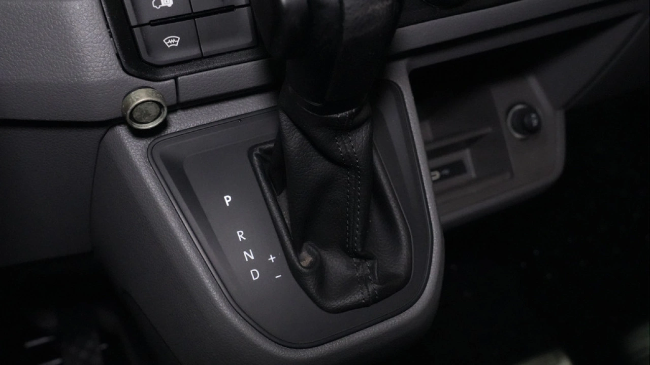 VW Bedrijfswagens Crafter 35 2.0 TDI 140pk DSG L3H3