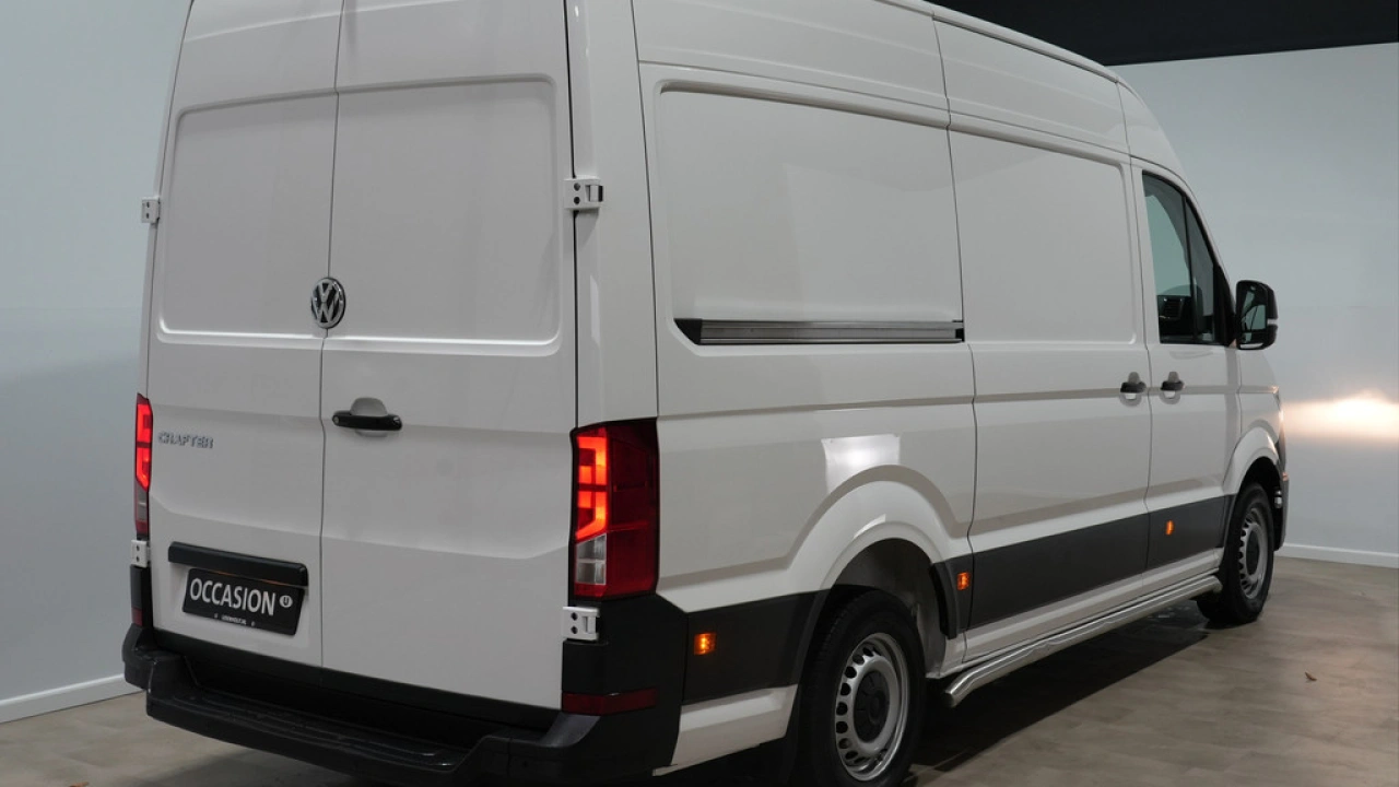 VW Bedrijfswagens Crafter 35 2.0 TDI 140pk DSG L3H3