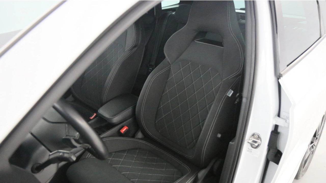 Škoda Karoq 1.5 TSI 150pk ACT Sportline Business DSG