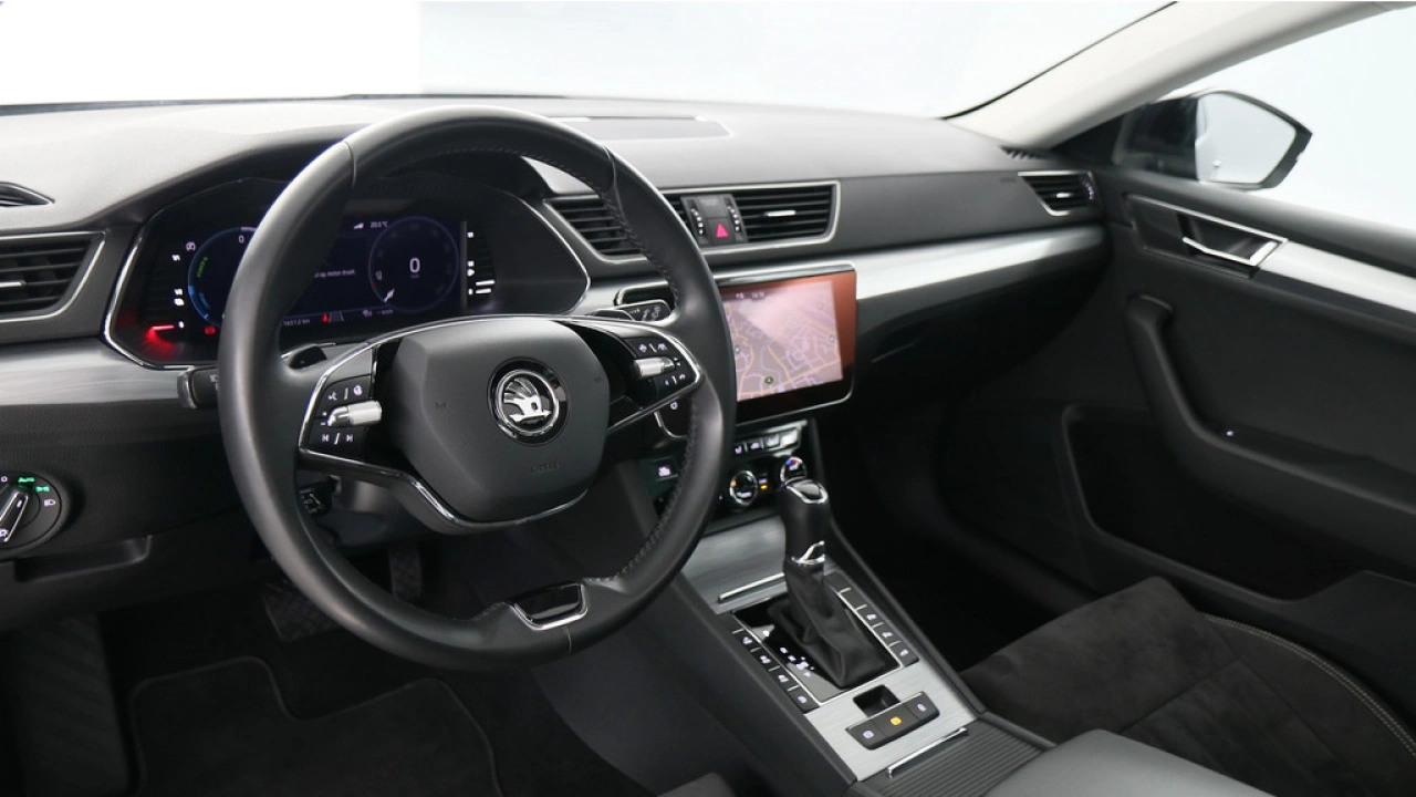 Škoda Superb Combi 1.4 TSI iV 218pk PHEV Business Plus