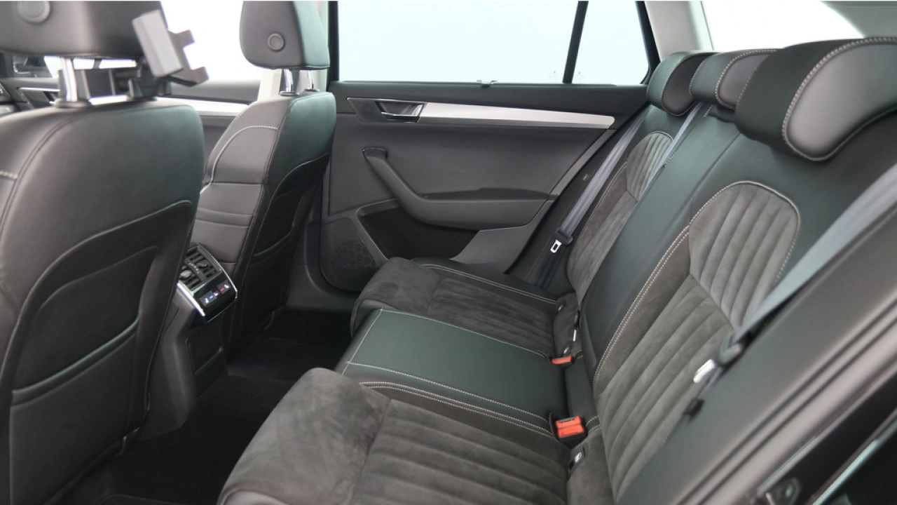 Škoda Superb Combi 1.4 TSI iV 218pk PHEV Business Plus