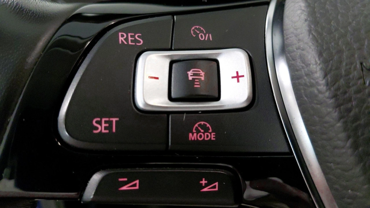 Volkswagen Polo 1.0 TSI Comfortline EXE | Navigatie | Parkeersensoren | App Connect |