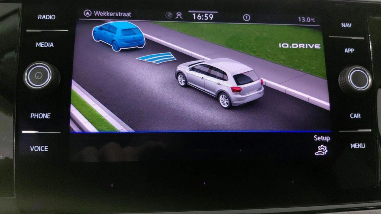 Volkswagen Polo 1.0 TSI Comfortline EXE | Navigatie | Parkeersensoren | App Connect |