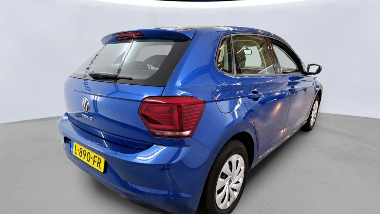 Volkswagen Polo 1.0 TSI Comfortline EXE | Navigatie | Parkeersensoren | VERWACHT
