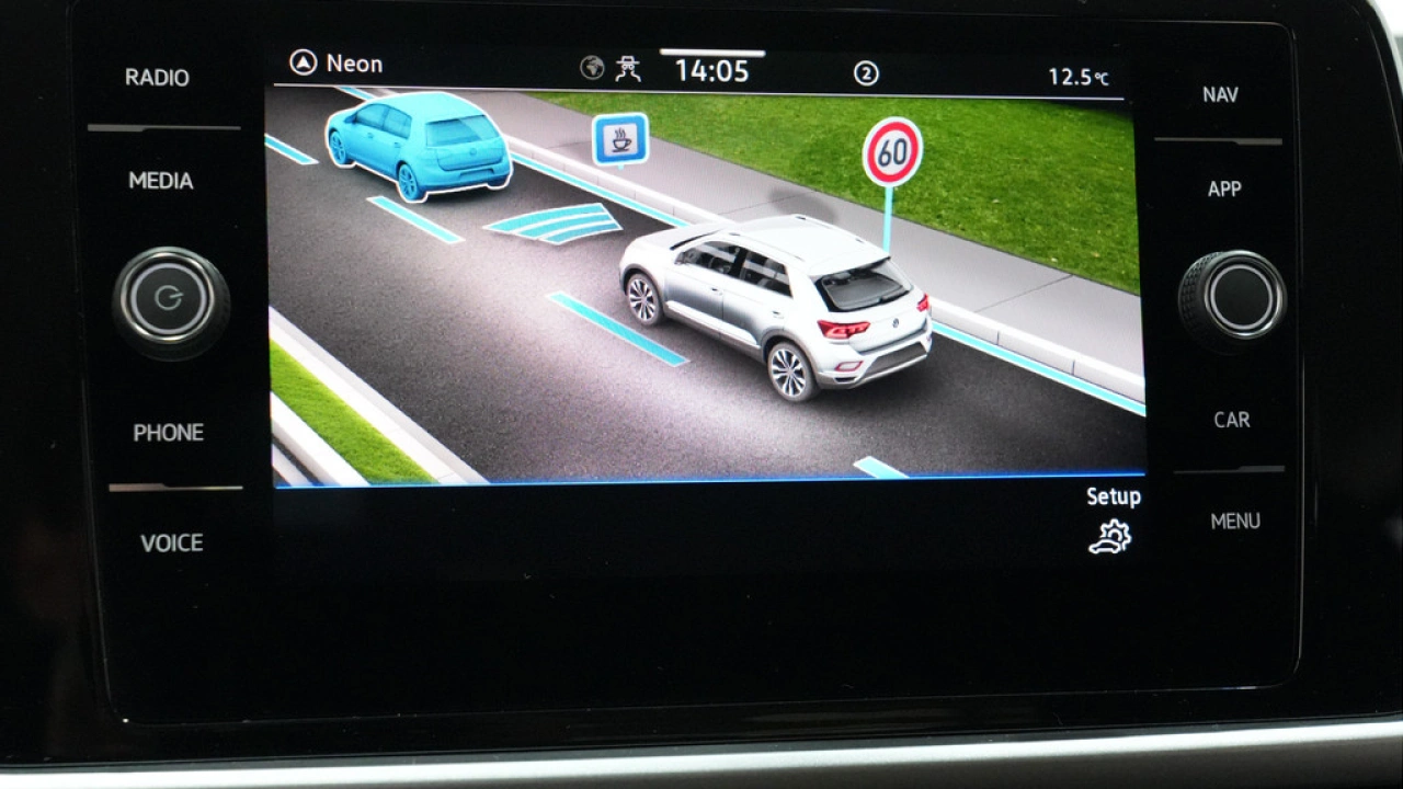 Volkswagen T-Roc 1.5 TSI 150pk DSG Oranje Edition