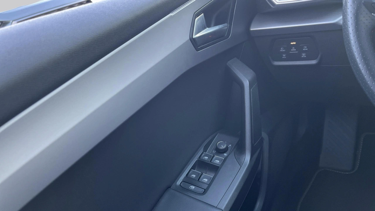 SEAT Leon 1.0 TSI FR Business Intense