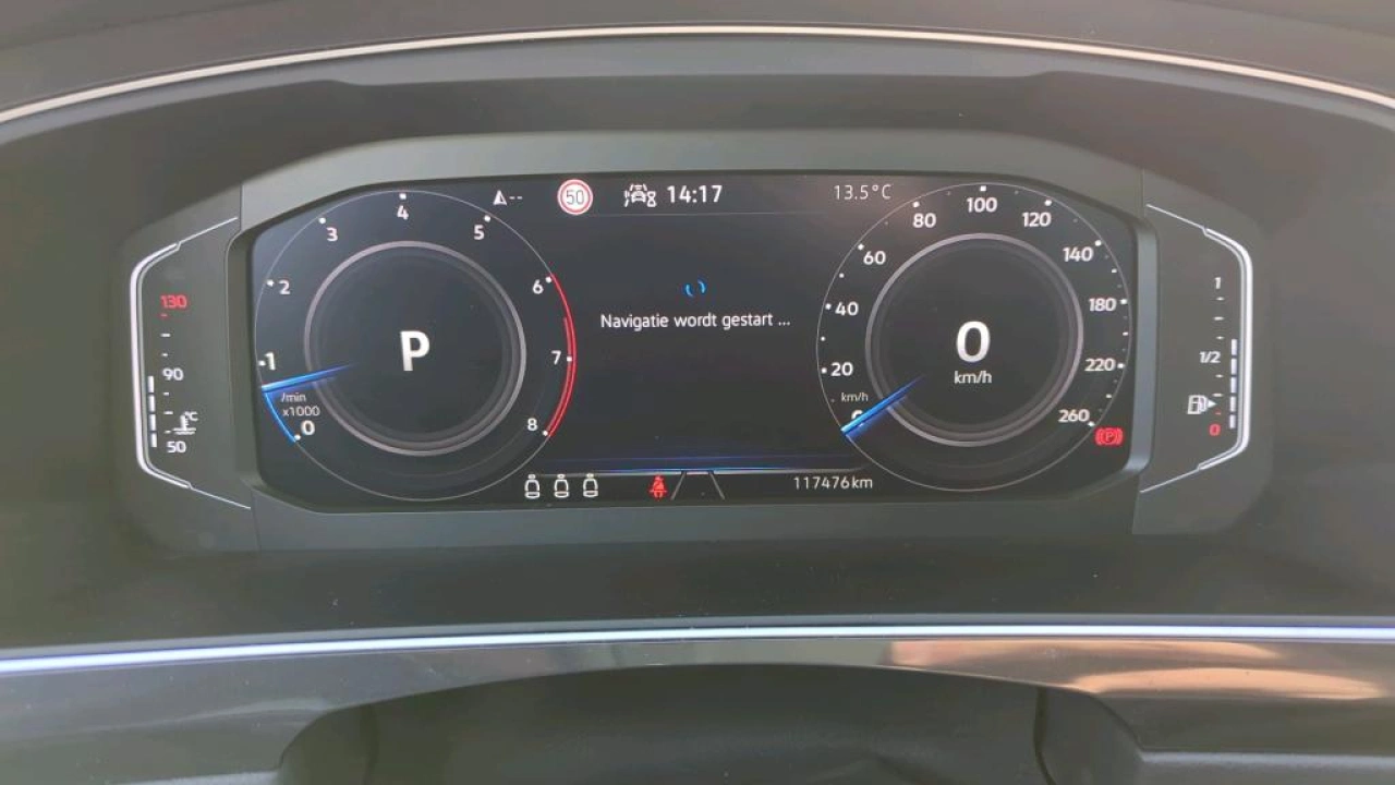 Volkswagen Tiguan 1.5 TSI Life Business | Ergo Stoel | Trekhaak | Elec klep | VERWACHT