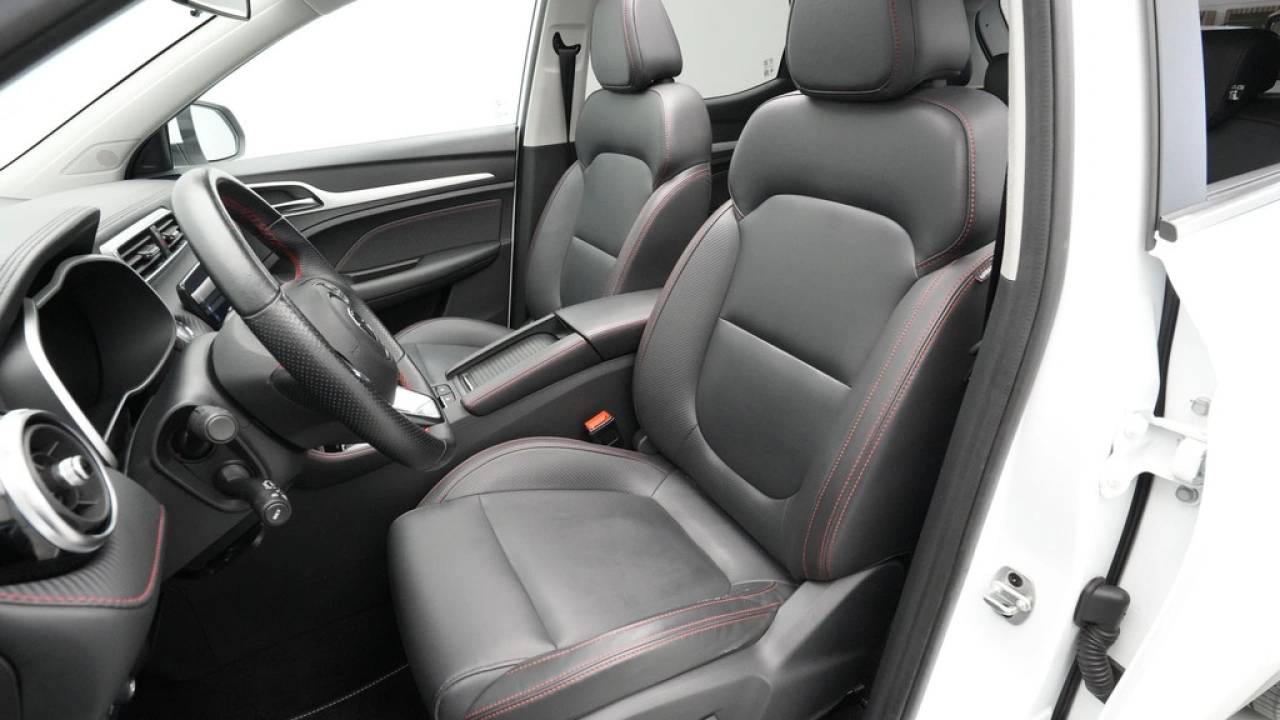 MG ZS EV Standard Range Luxury 50 kWh