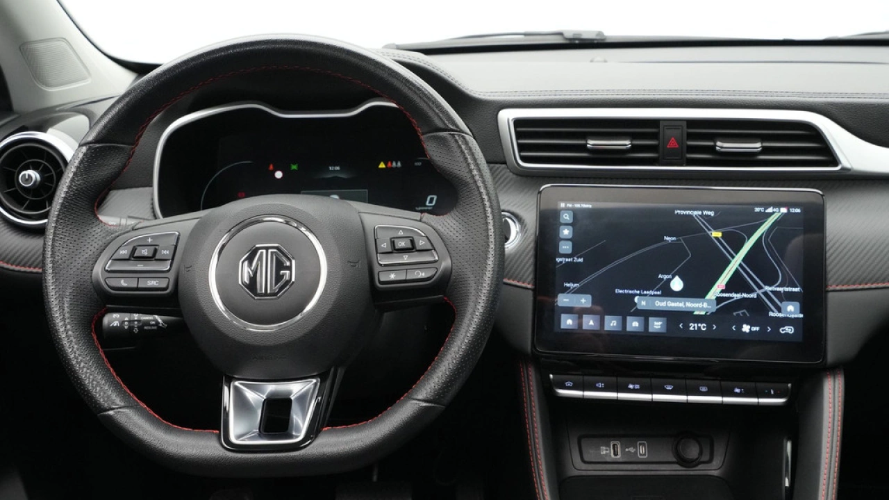 MG ZS EV Standard Range Luxury 50 kWh