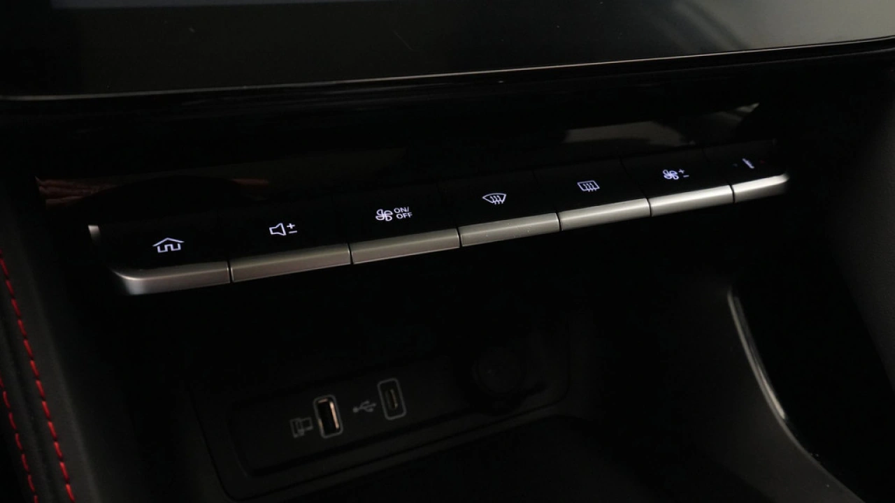 MG ZS EV Standard Range Luxury 50 kWh