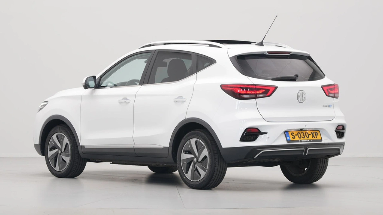 MG ZS EV Standard Range Luxury 50 kWh