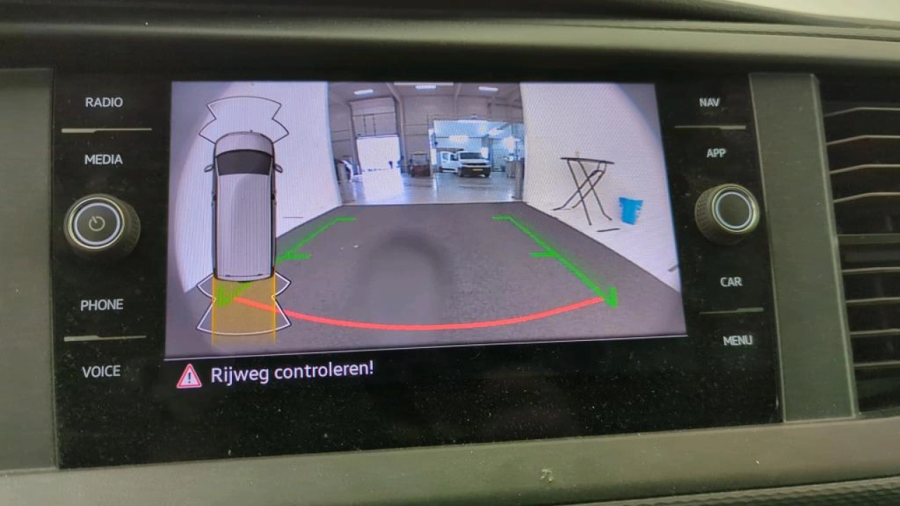 VW Bedrijfswagens Transporter L2H1 2.0 TDI 150pk DSG Comfortline