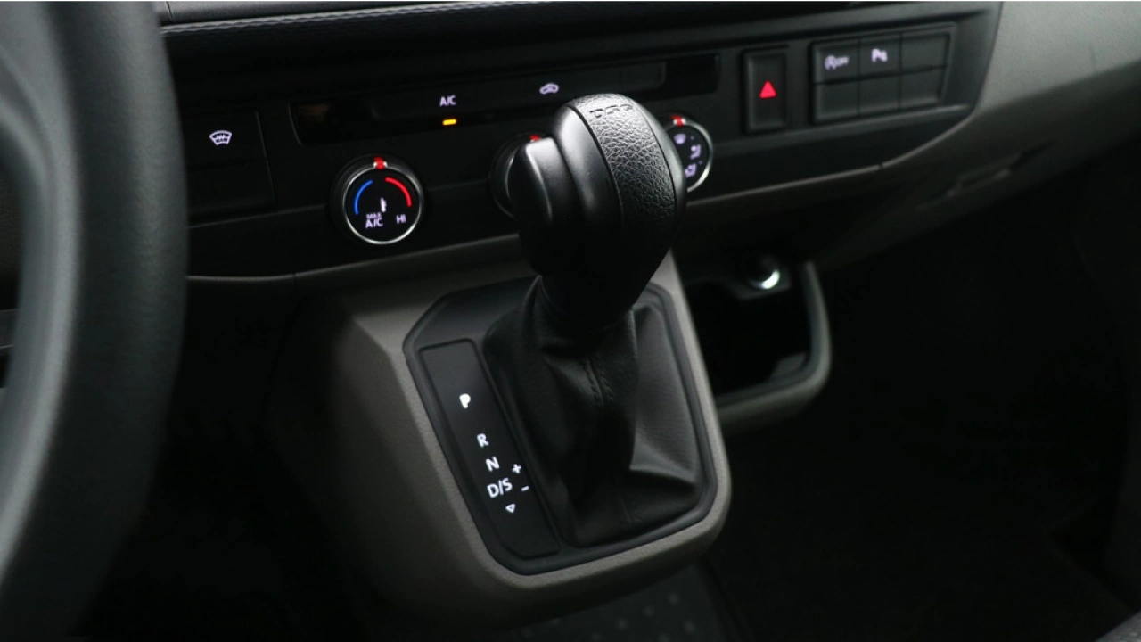 VW Bedrijfswagens Transporter L2H1 2.0 TDI 150pk DSG Comfortline