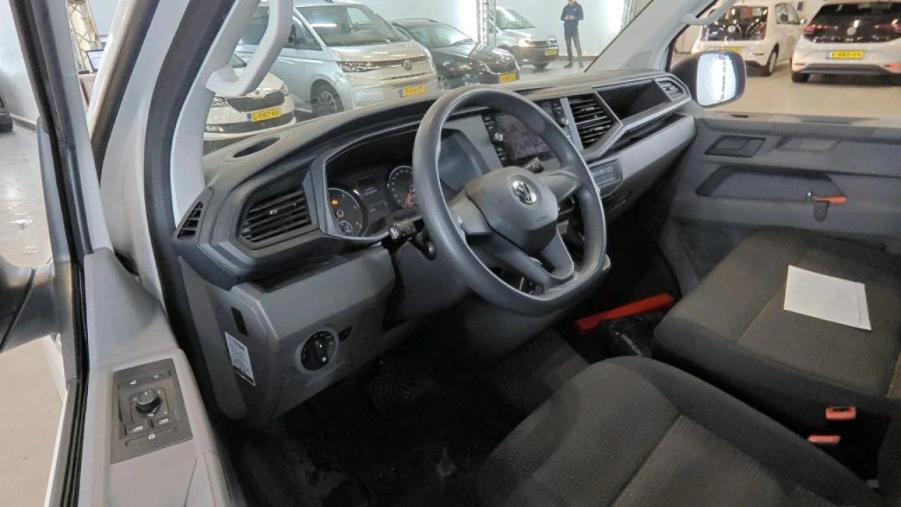 VW Bedrijfswagens Transporter L2H1 2.0 TDI 150pk DSG Comfortline